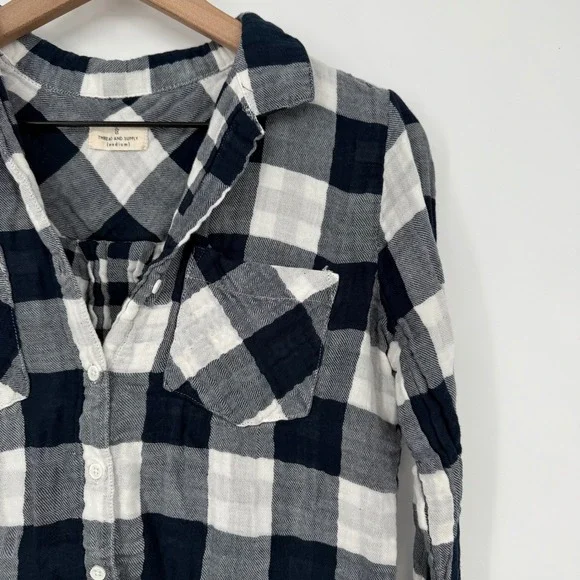 Thread & Supply Plaid Flannel Shirt Button Down Long Sleeve Navy‎ Ivory M - Picture 4 of 8
